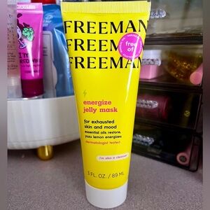 2 Freeman Energize Jelly Face Mask 3oz 
NWOT